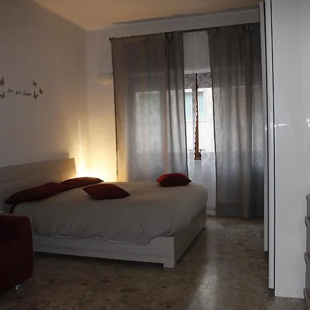 شقة Casoria Holiday